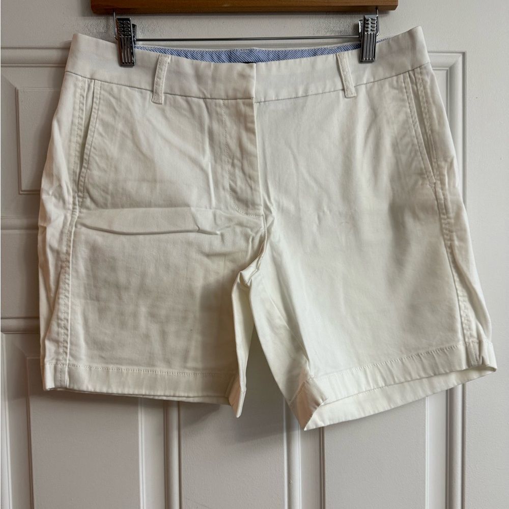 J.Crew 7" stretch chino short NWT Size 8